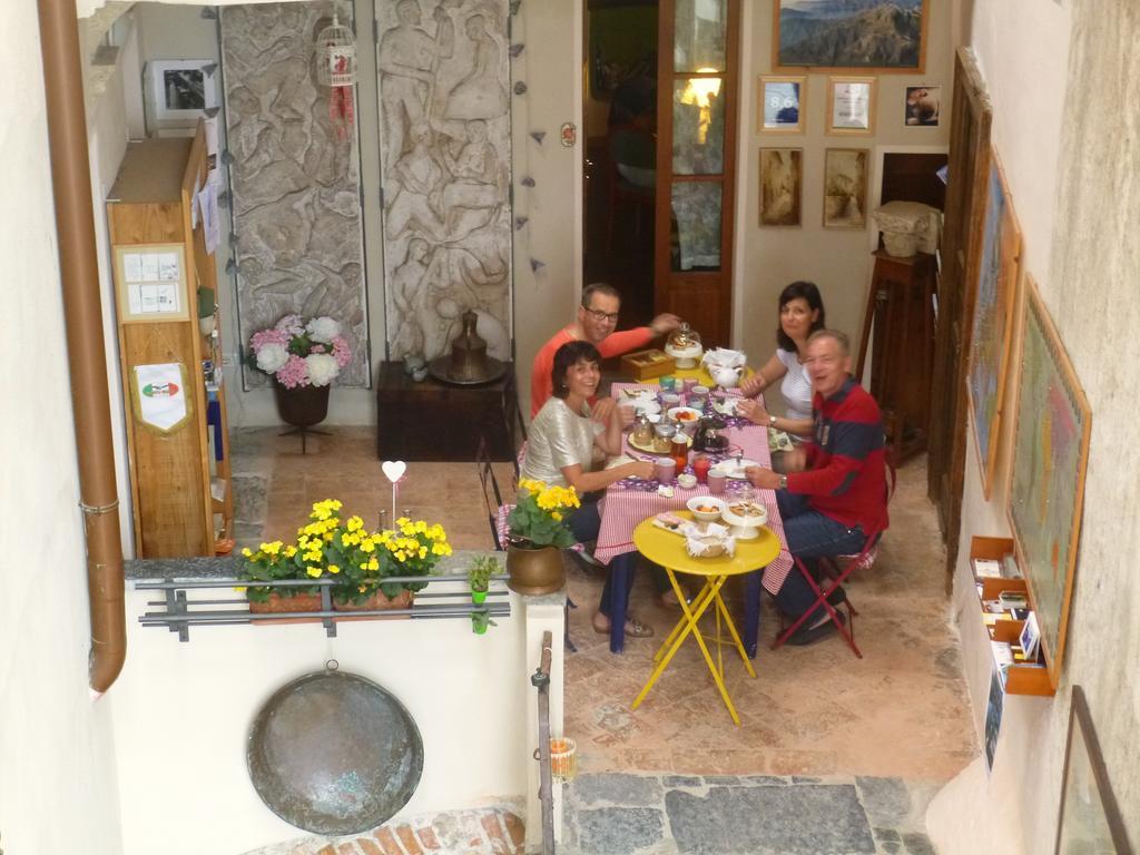 B&B Contrada Lunga Abbadia Lariana Buitenkant foto